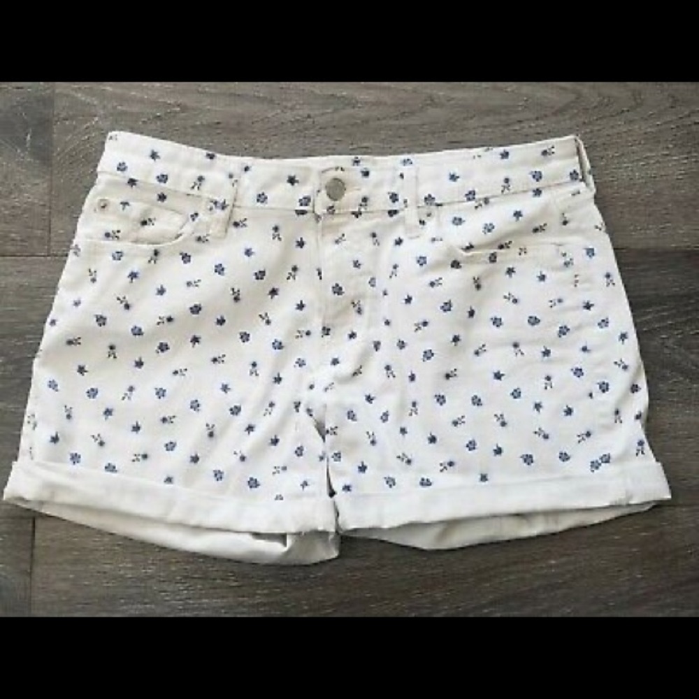 GAP Girlfriend Fit Shorts